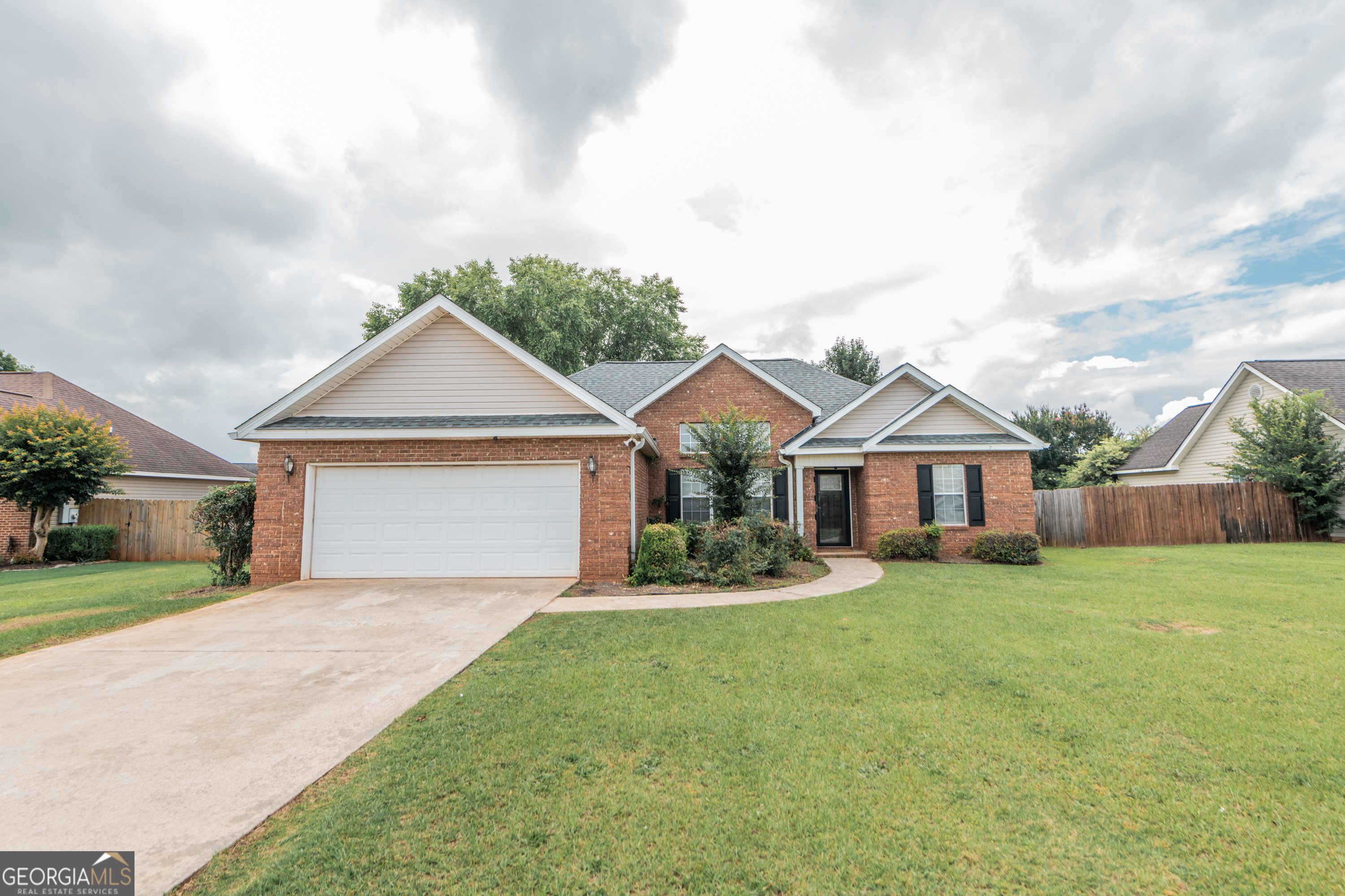 205 Carver CT