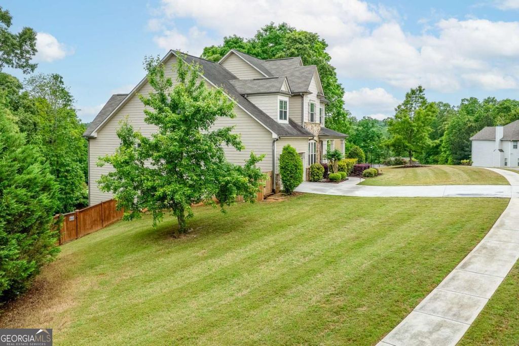 Photo of 5830 Mulberry Hollow, Flowery Branch, GA 30542 (MLS # 10755925)