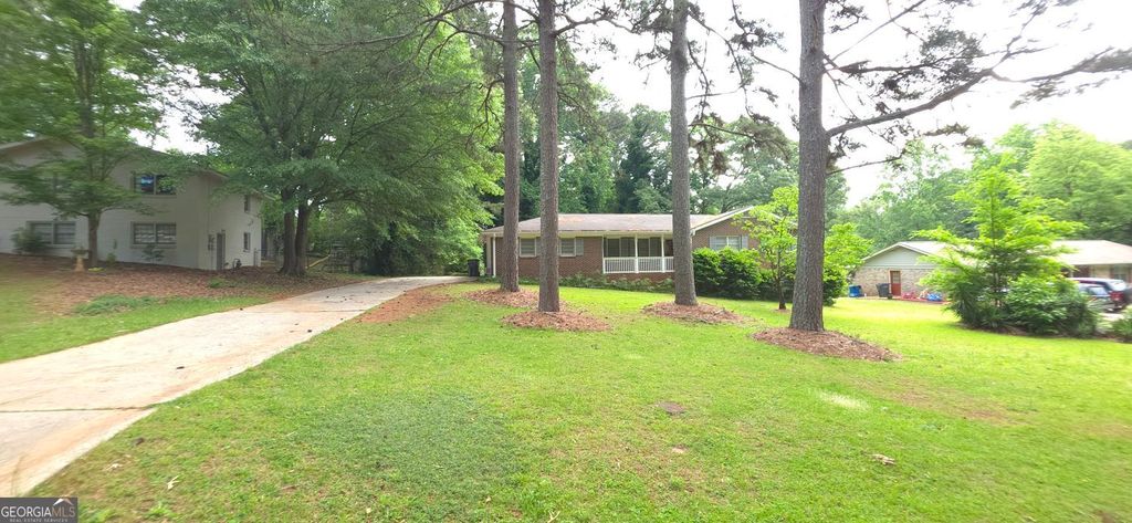 Photo of 1382 Mary Dale Drive SW, Lilburn, GA 30047 (MLS # 10762277)