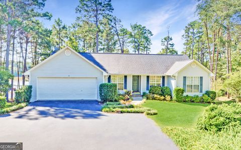 A home in Toccoa