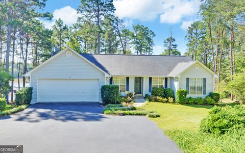 A home in Toccoa