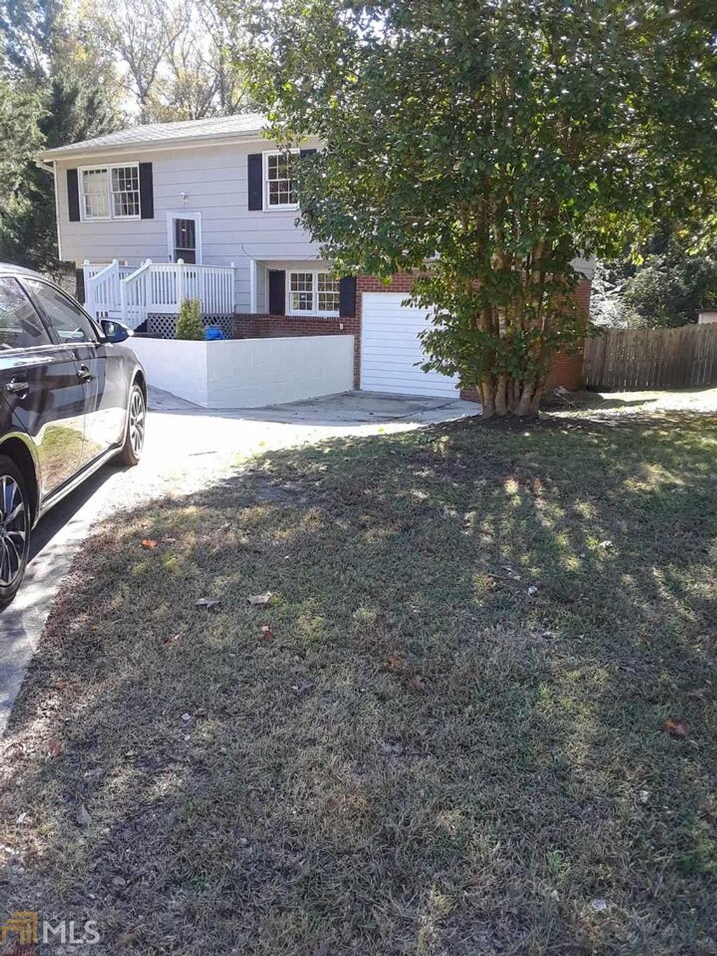 Photo of 10527 Thrasher Road, Jonesboro, GA 30238 (MLS # 10769771)