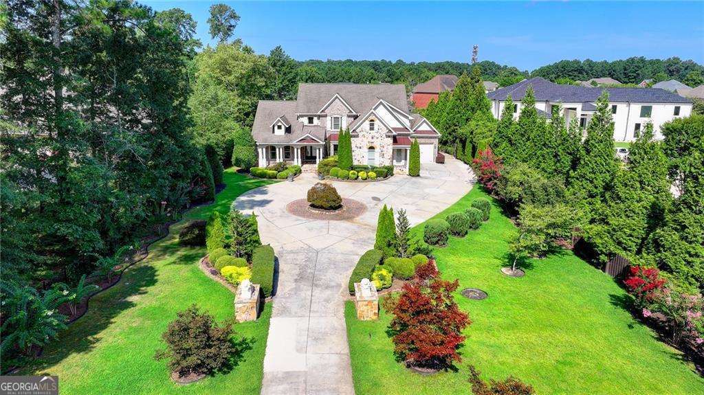 1375 Tree LN