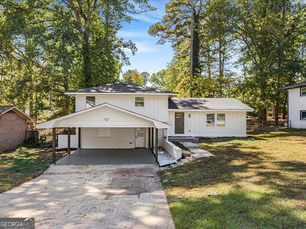 Photo of 3495 Oregon Trail, Decatur, GA 30032 (MLS # 10630738)