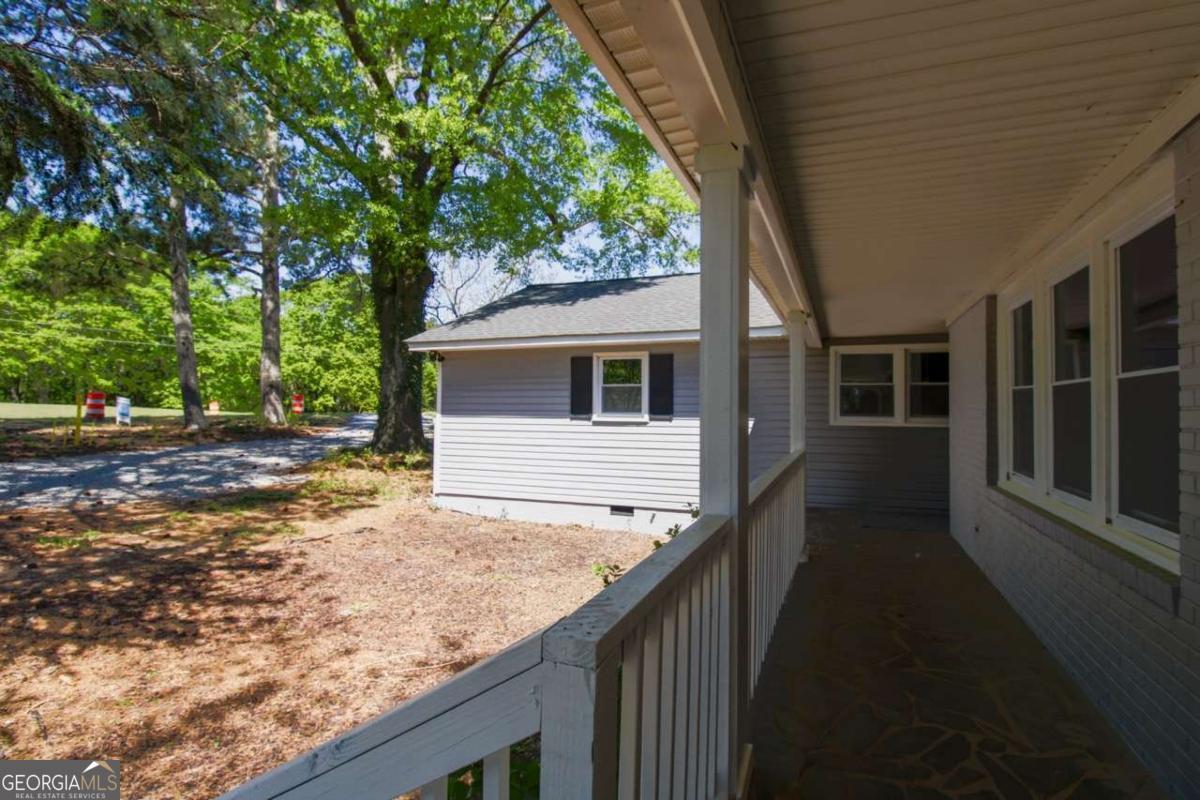 2077 Elberton HWY
