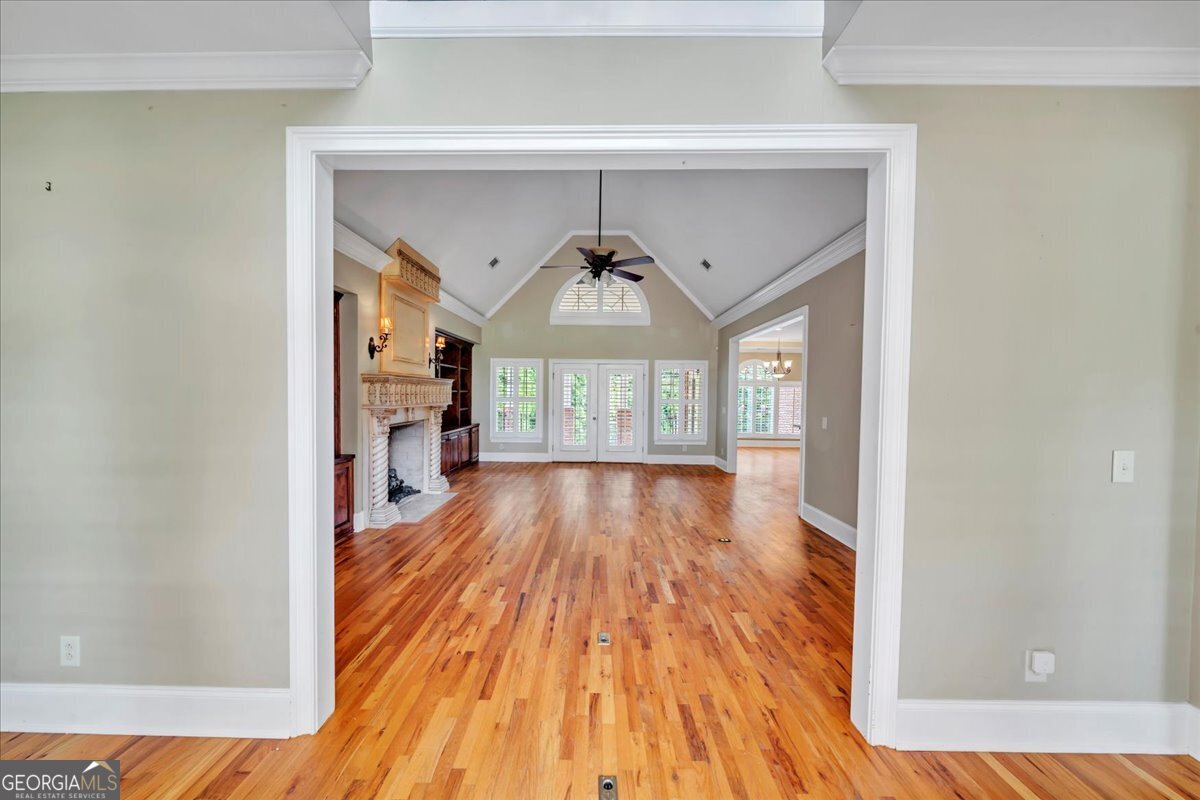 411 Creekside DR