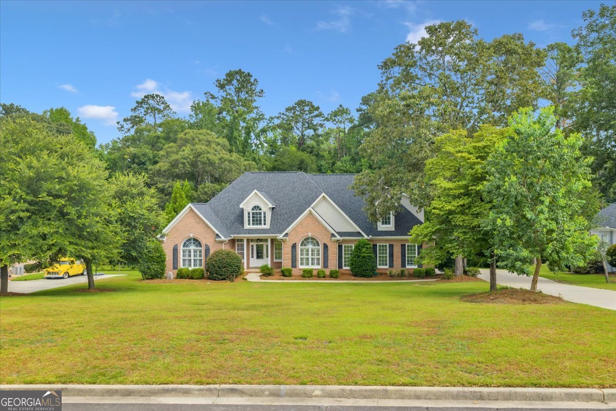 411 Creekside DR