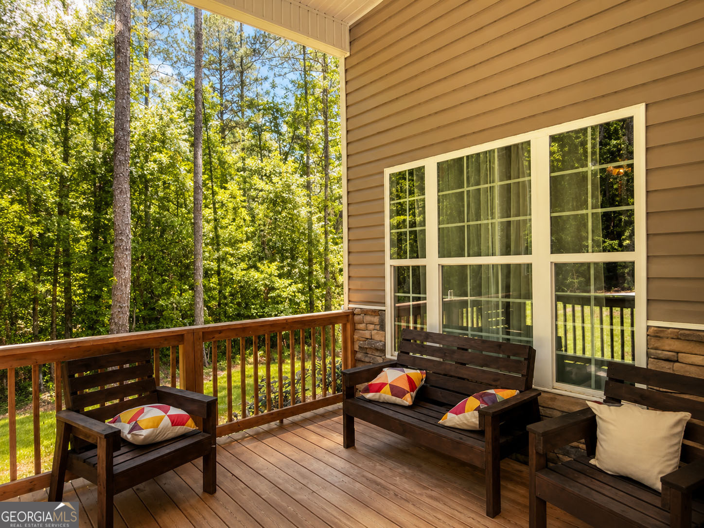 35 Riverbend RD