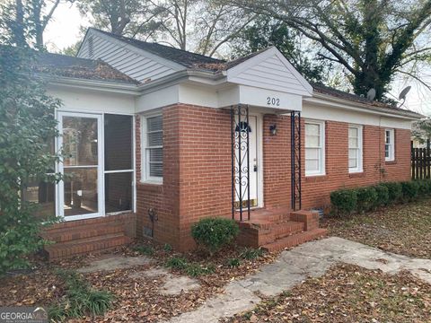 Photo of 202 Academy Street, Byron, GA 31008 (MLS # 10655283)