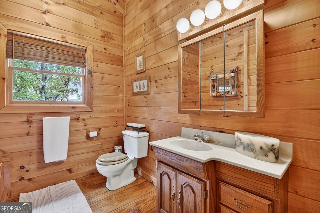 270 Walnut Mountain RD