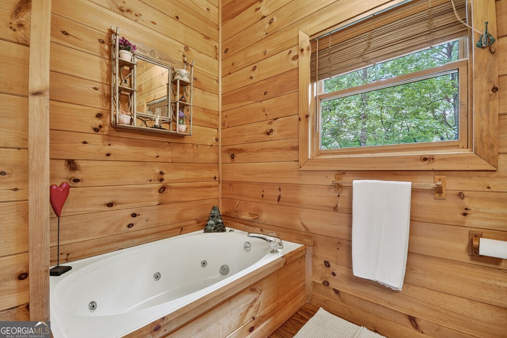 270 Walnut Mountain RD