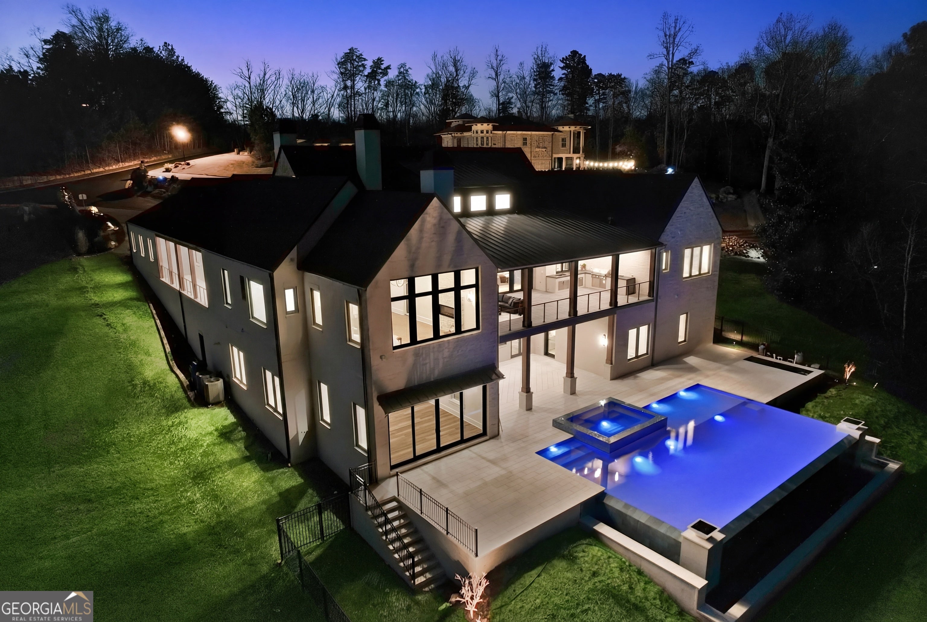 8510 Blue Heron DR