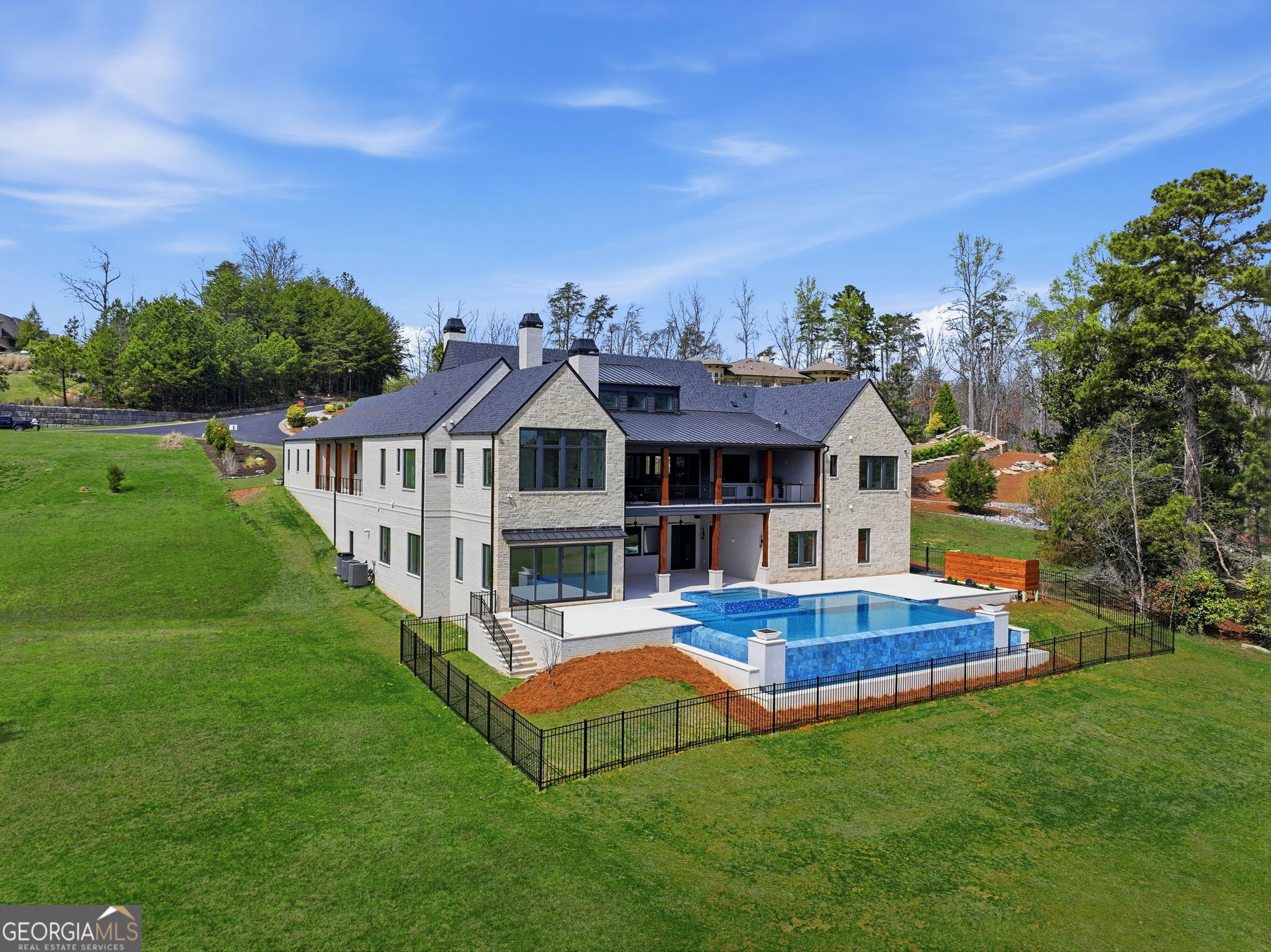 8510 Blue Heron DR