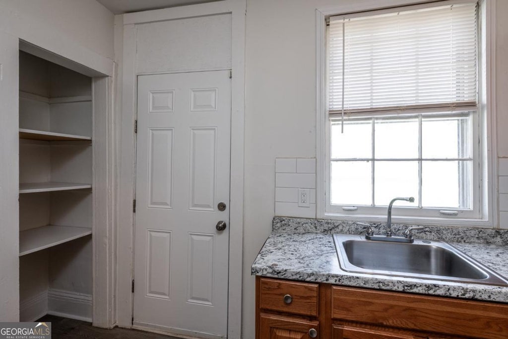 Photo of 406 Paines Avenue NW, Atlanta, GA 30314 (MLS # 10812387)