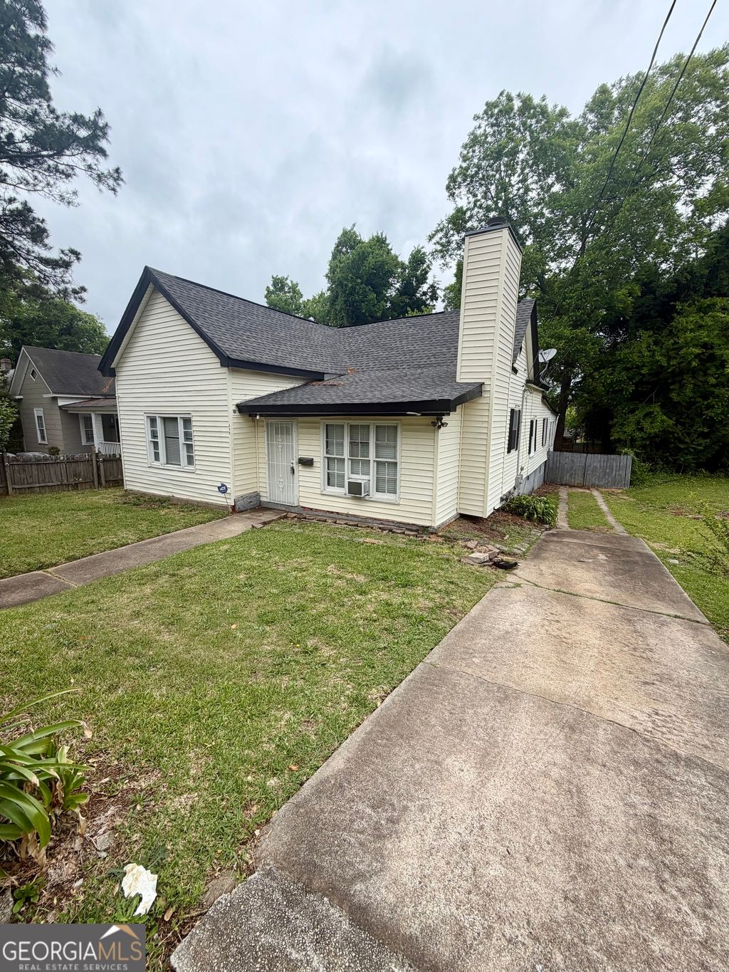 Photo of 666 Woolfolk Street, Macon, GA 31217 (MLS # 10762210)