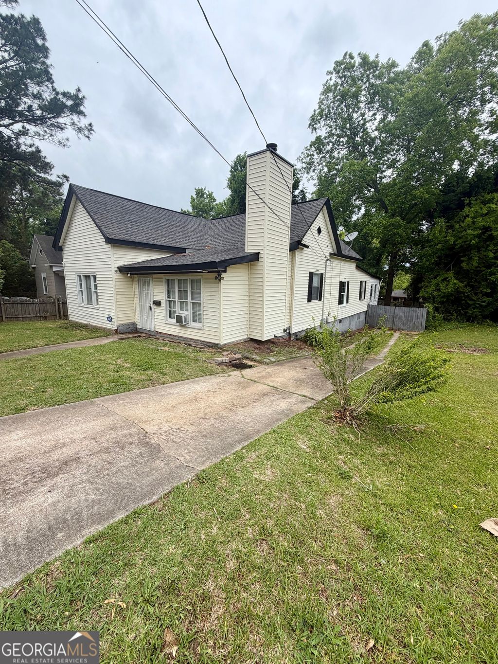 Photo of 666 Woolfolk Street, Macon, GA 31217 (MLS # 10762210)