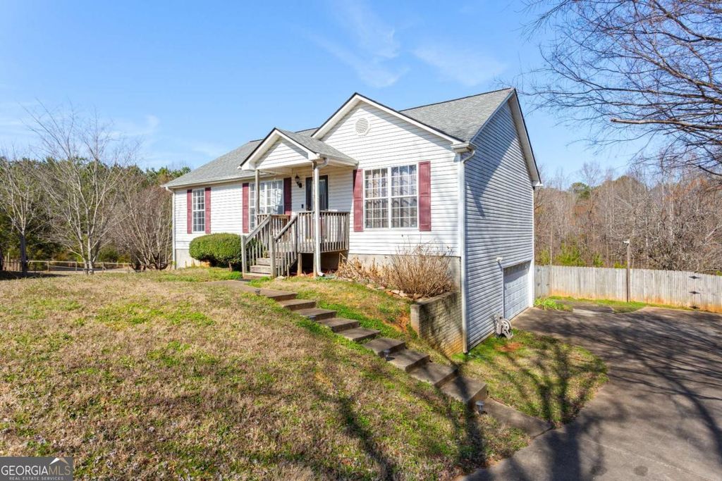 Photo of 1123 Patriot Circle, Mcdonough, GA 30252 (MLS # 10731695)