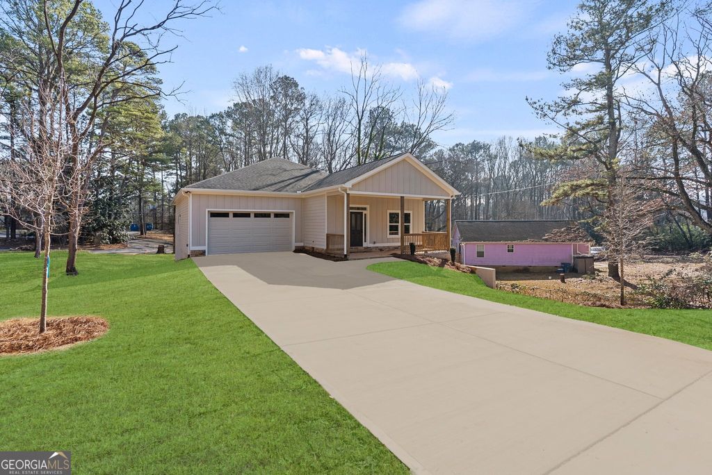 Photo of 2376 Pryor Road SW, Atlanta, GA 30315 (MLS # 10753652)