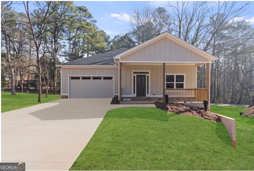Photo of 2376 Pryor Road SW, Atlanta, GA 30315 (MLS # 10753652)