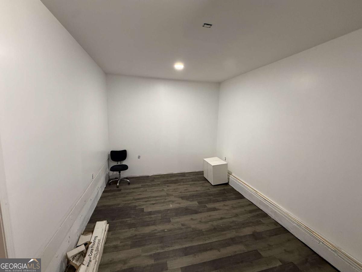 5663 Myrtle Creek CT