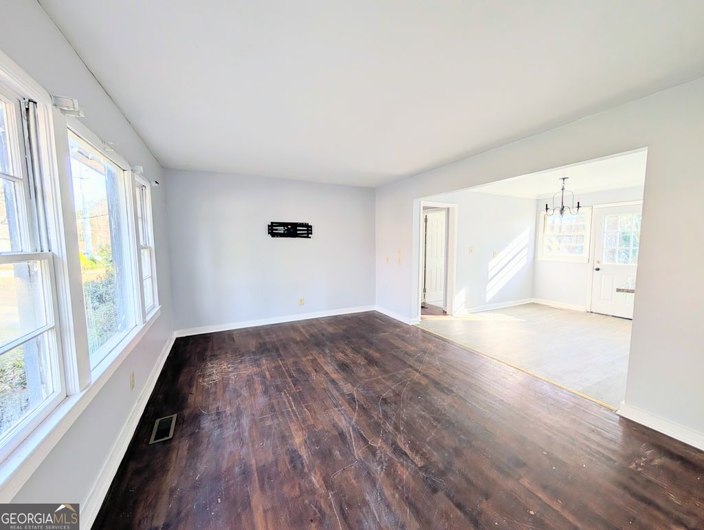 Photo of 1960 Taylor Avenue, East Point, GA 30344 (MLS # 10656261)