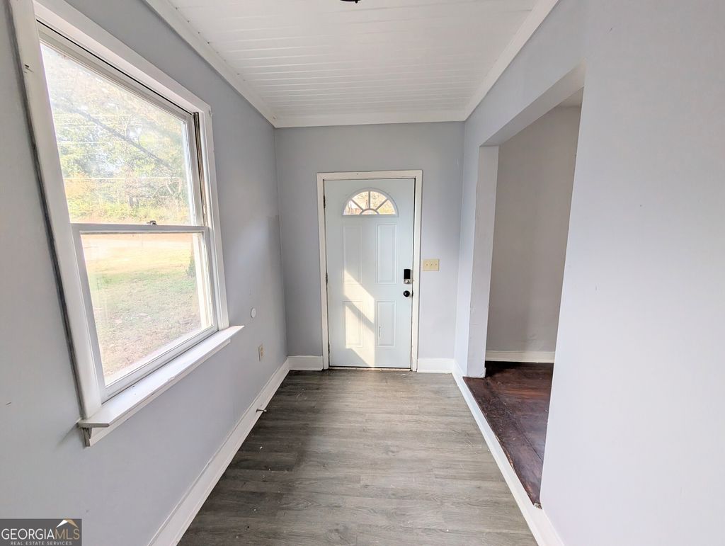 Photo of 1960 Taylor Avenue, East Point, GA 30344 (MLS # 10656261)