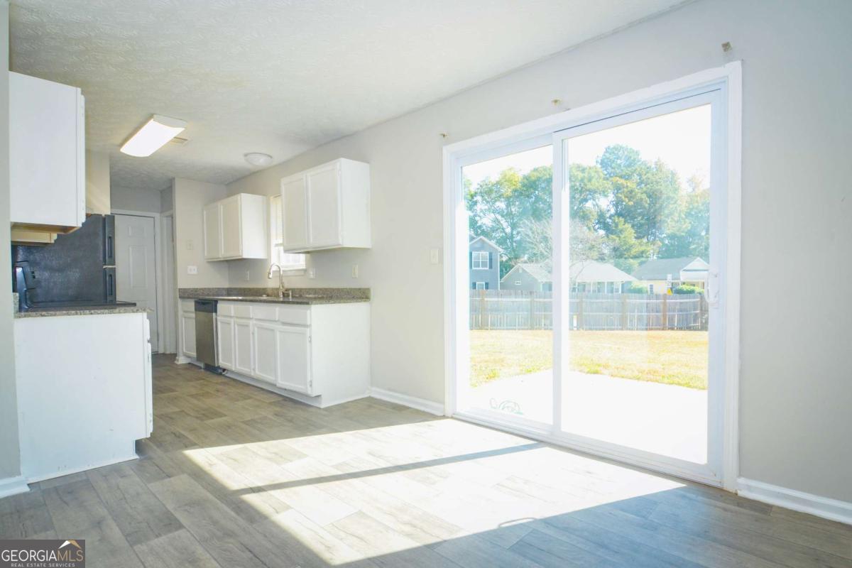 Waterford on Ellis - Residential Lease