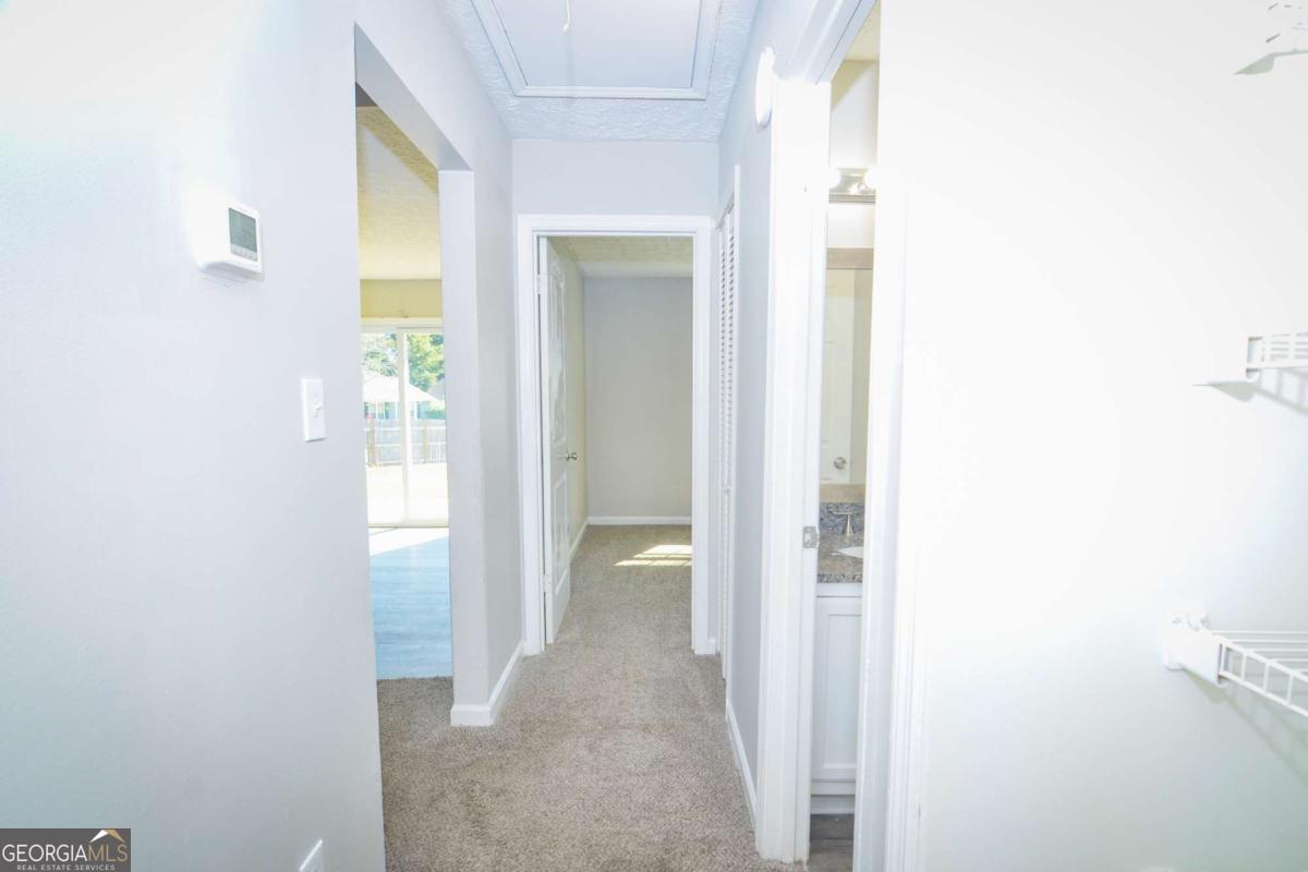 Waterford on Ellis - Residential Lease