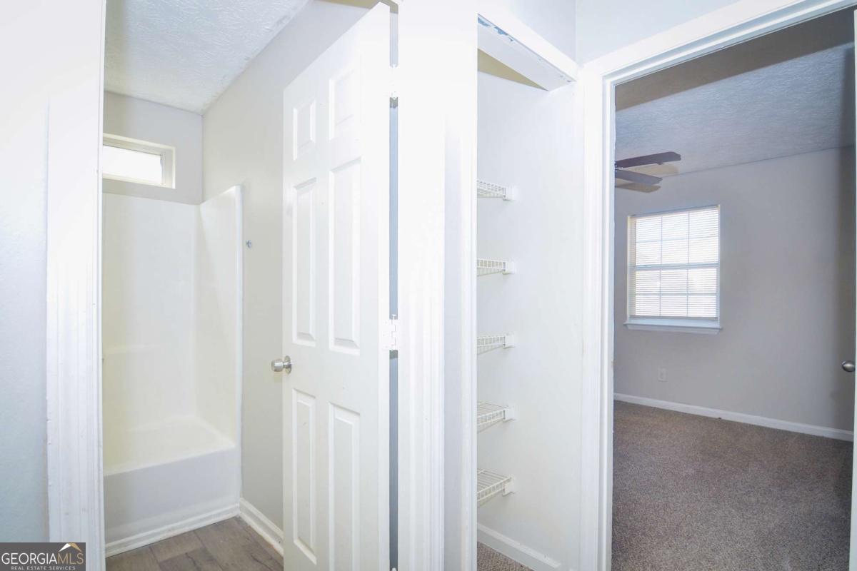 Waterford on Ellis - Residential Lease