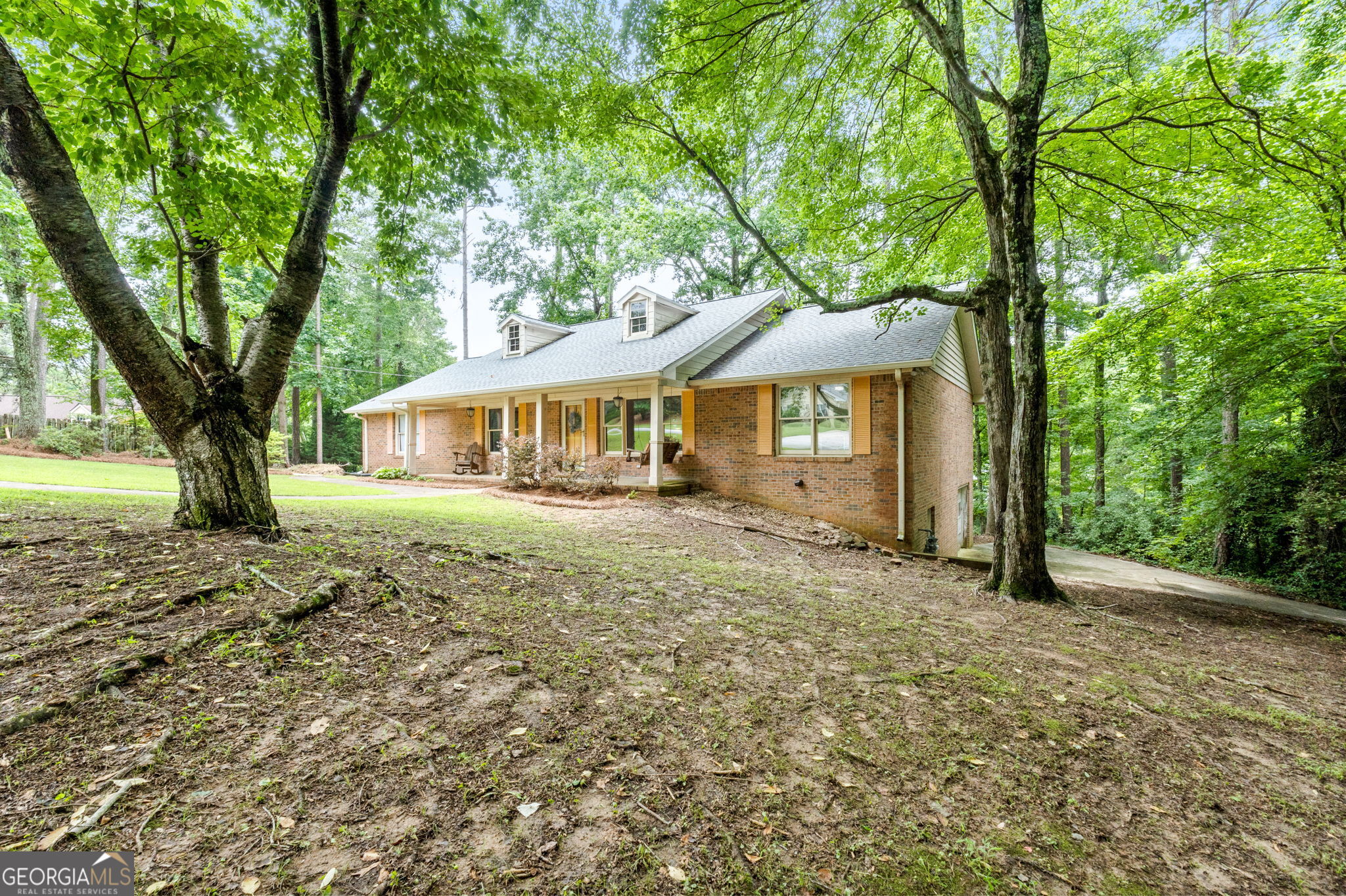 1290 Shadowlawn DR NE