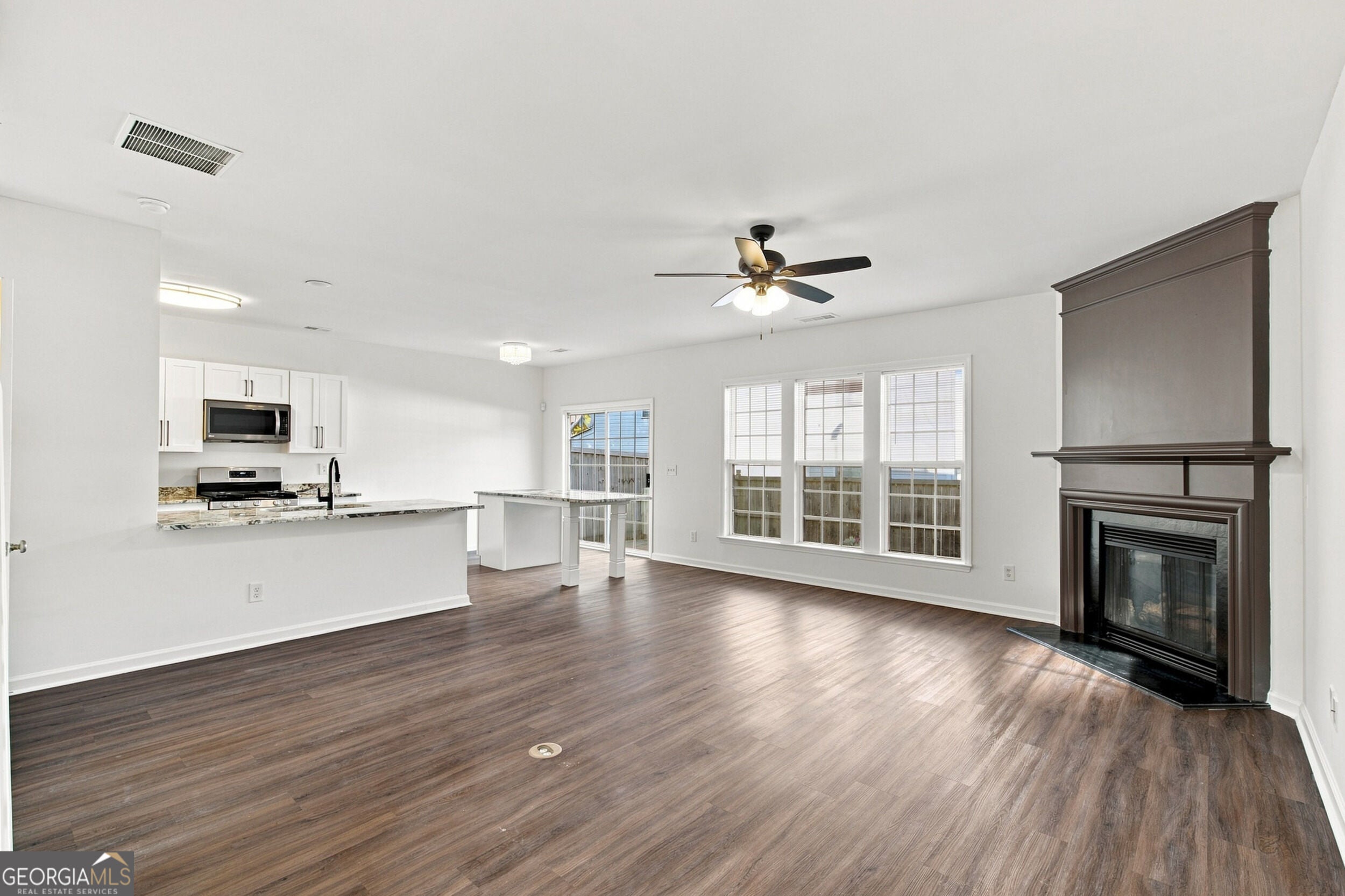 4181 Royal Regency CIR NW BLDG 13
