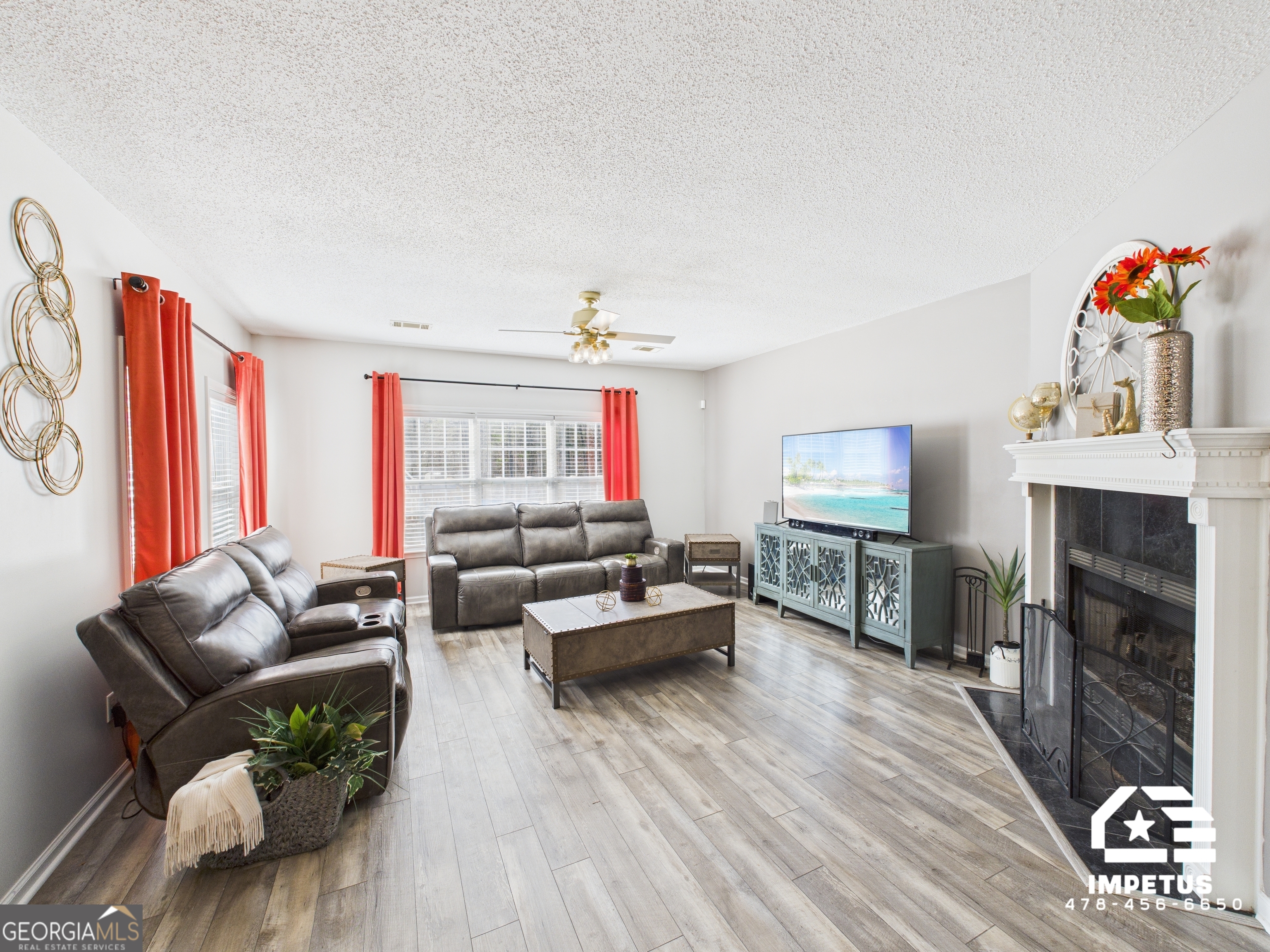 100 Crystal Ridge DR NW