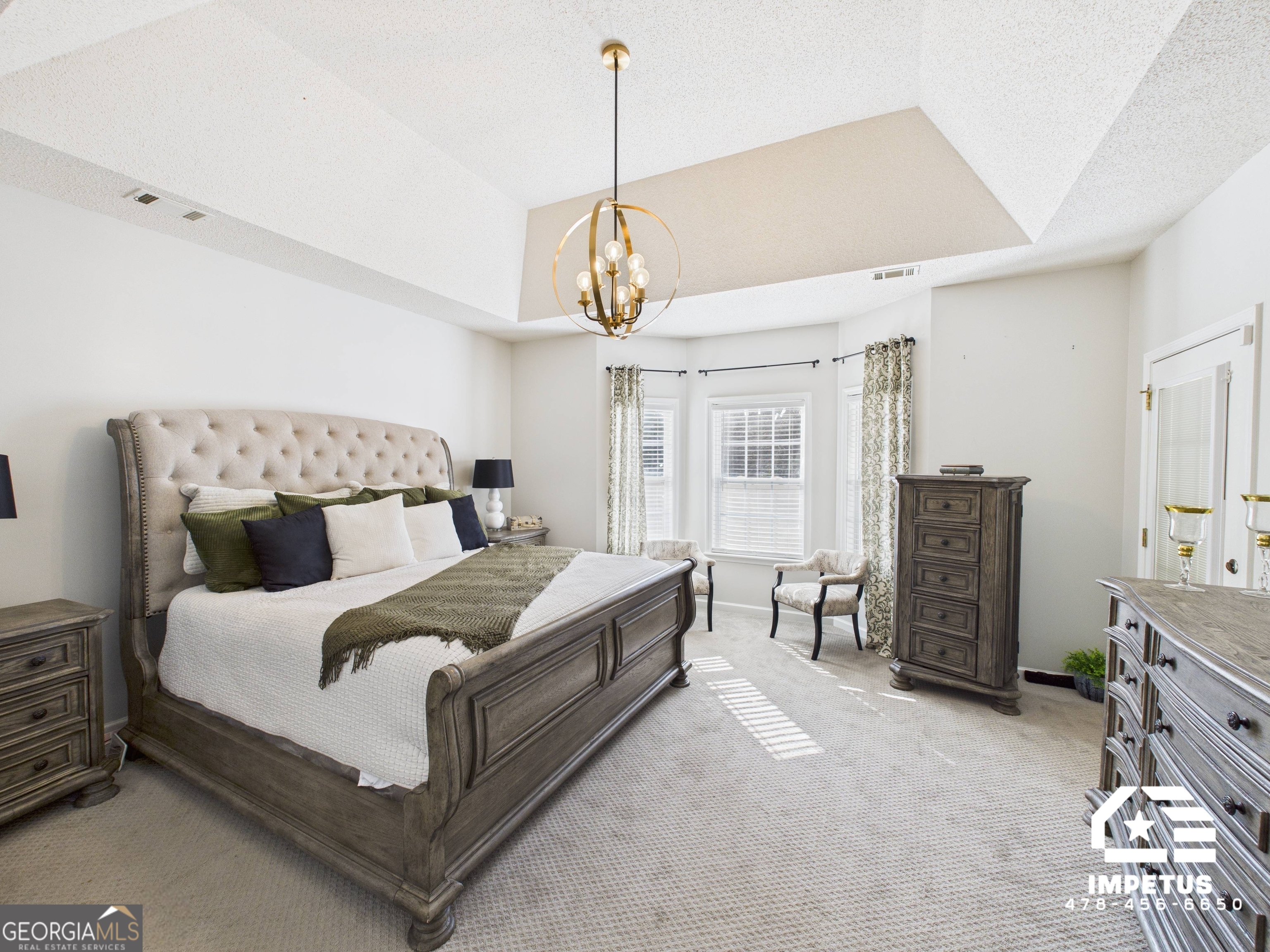 100 Crystal Ridge DR NW