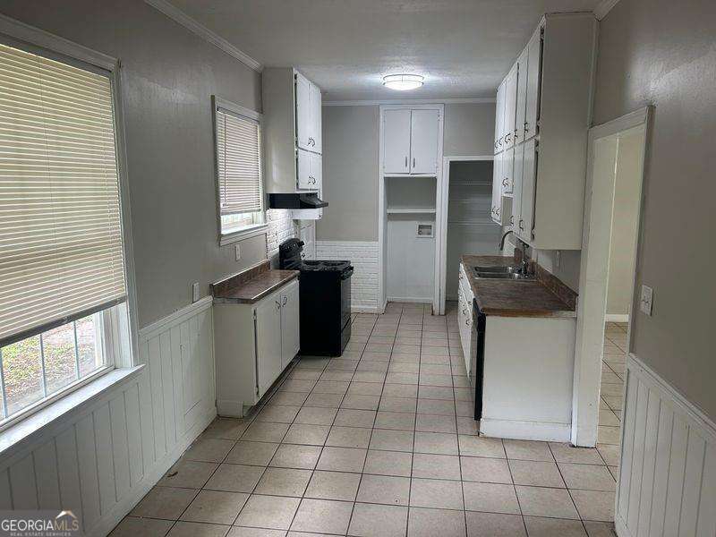 2076 Garden CIR