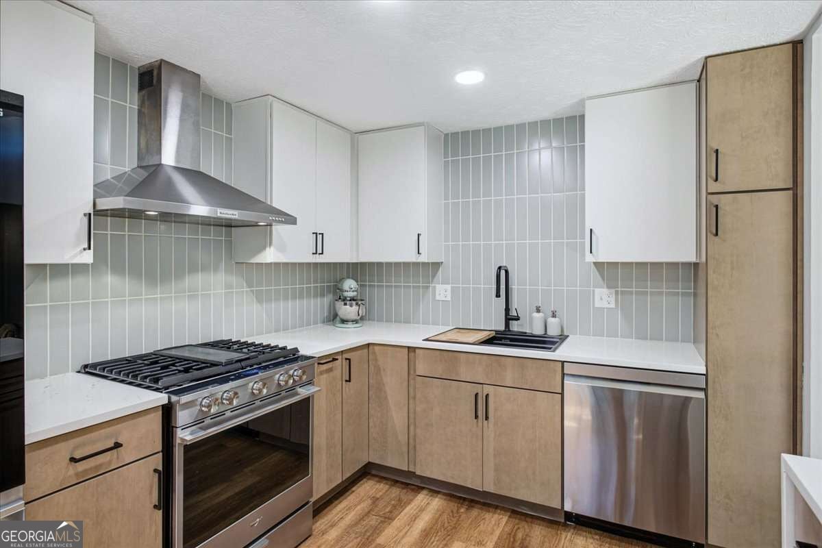 1285 Mission Hills CT