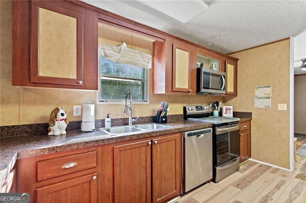 None - 5.52 acres - Residential
