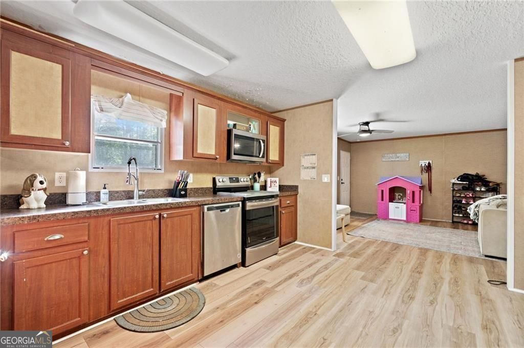 None - 5.52 acres - Residential