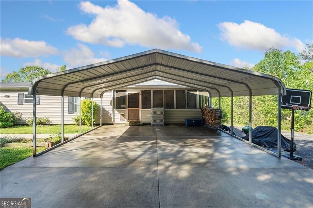 None - 5.52 acres - Residential