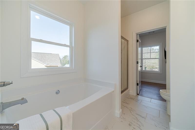 Cleveland, Georgia 30528, United States, 4 Bedrooms Bedrooms, ,3 BathroomsBathrooms,Residential,Active,17437