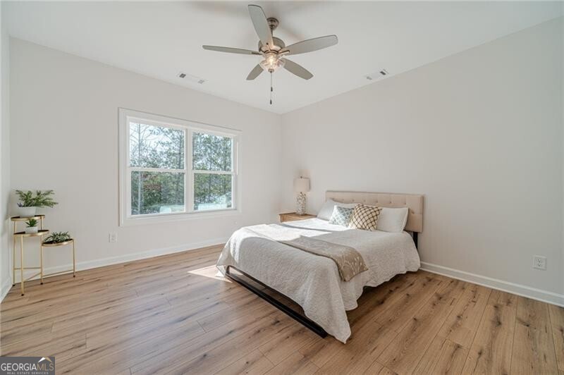 Cleveland, Georgia 30528, United States, 4 Bedrooms Bedrooms, ,3 BathroomsBathrooms,Residential,Active,17437