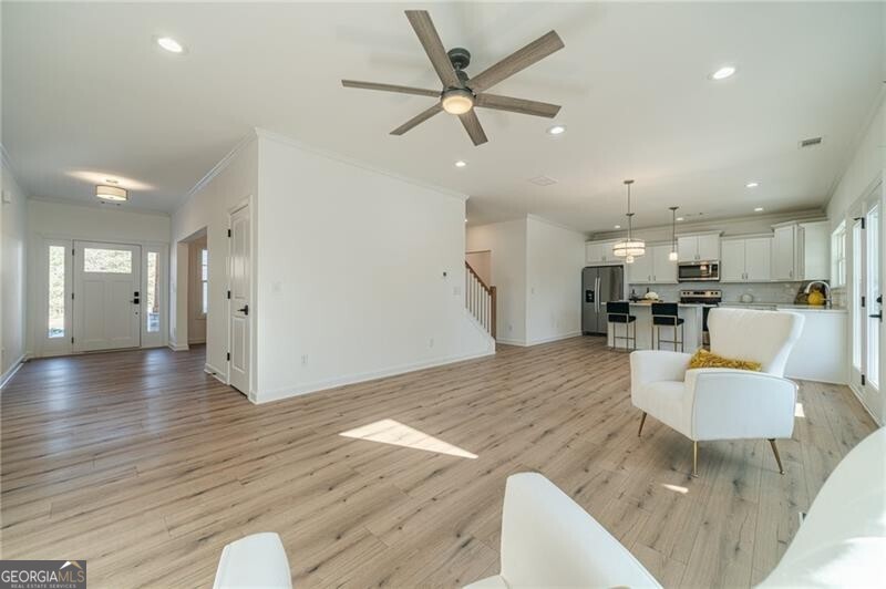 Cleveland, Georgia 30528, United States, 4 Bedrooms Bedrooms, ,3 BathroomsBathrooms,Residential,Active,17437