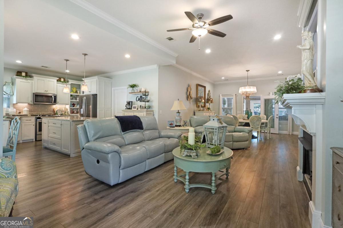 156 Hannah DR