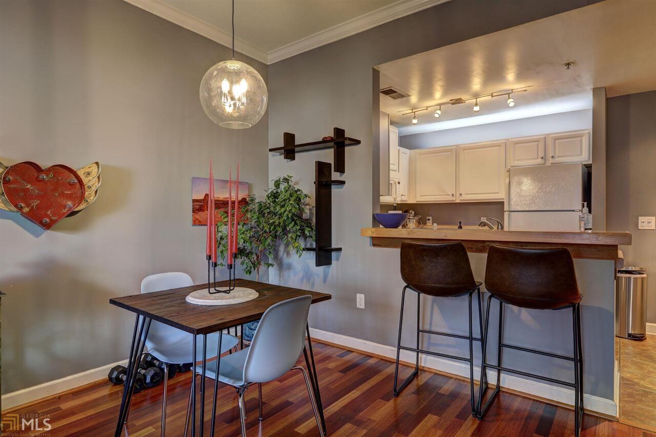 1101 Juniper ST NE APT 106