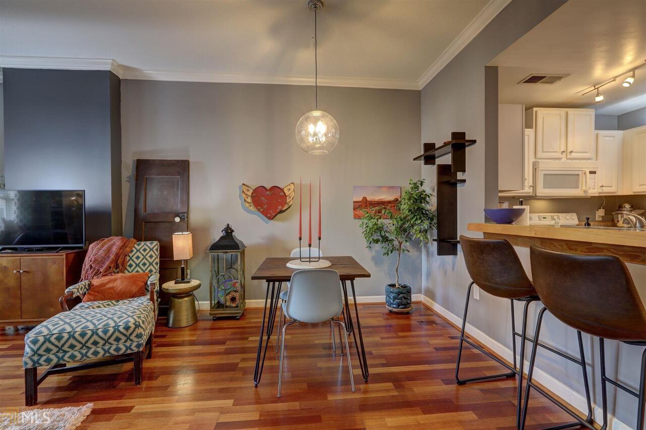 1101 Juniper ST NE APT 106