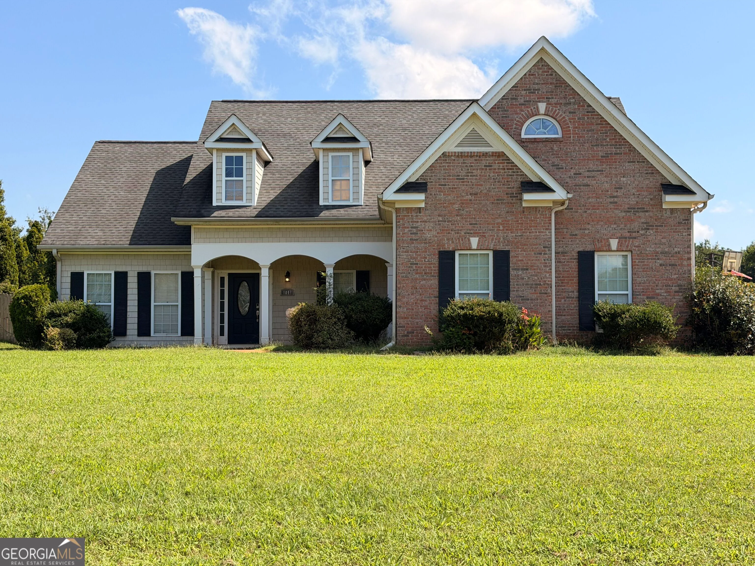 1014 Clover Leaf Drive