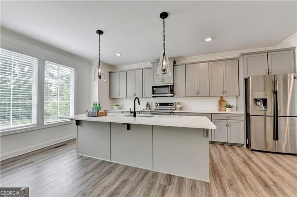 Photo of 6892 Roswell Road, Atlanta, GA 30328 (MLS # 10636718)