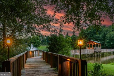 565 Owens Gin RD NE Calhoun GA 30701