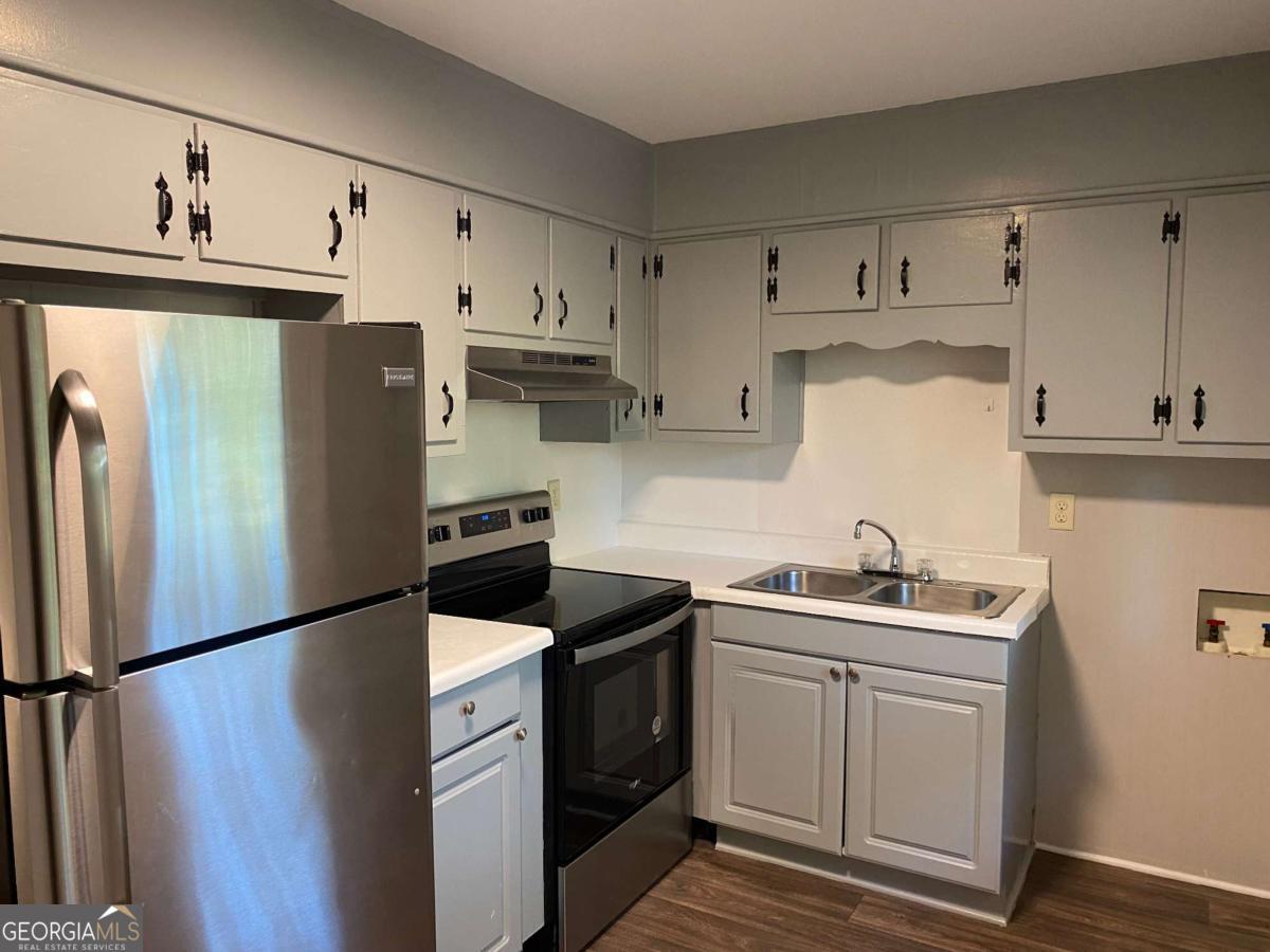 Mableton, Georgia 30126, United States, 2 Bedrooms Bedrooms, ,1 BathroomBathrooms,Residential,Active,25671