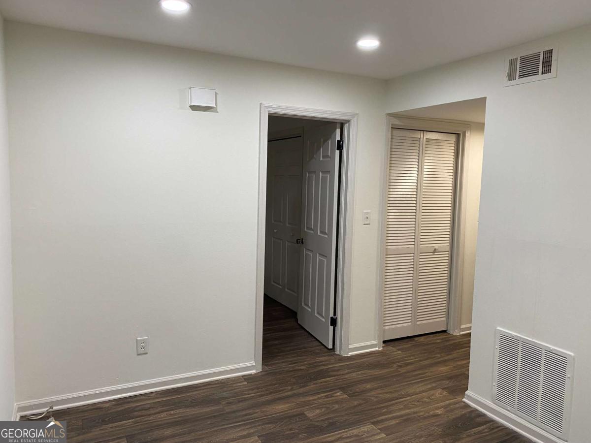 Mableton, Georgia 30126, United States, 2 Bedrooms Bedrooms, ,1 BathroomBathrooms,Residential,Active,25671