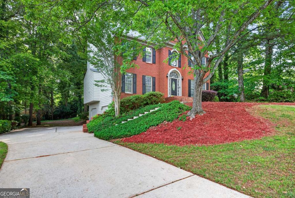 Photo of 2542 ASHRIDGE Court, Lawrenceville, GA 30043 (MLS # 10759961)